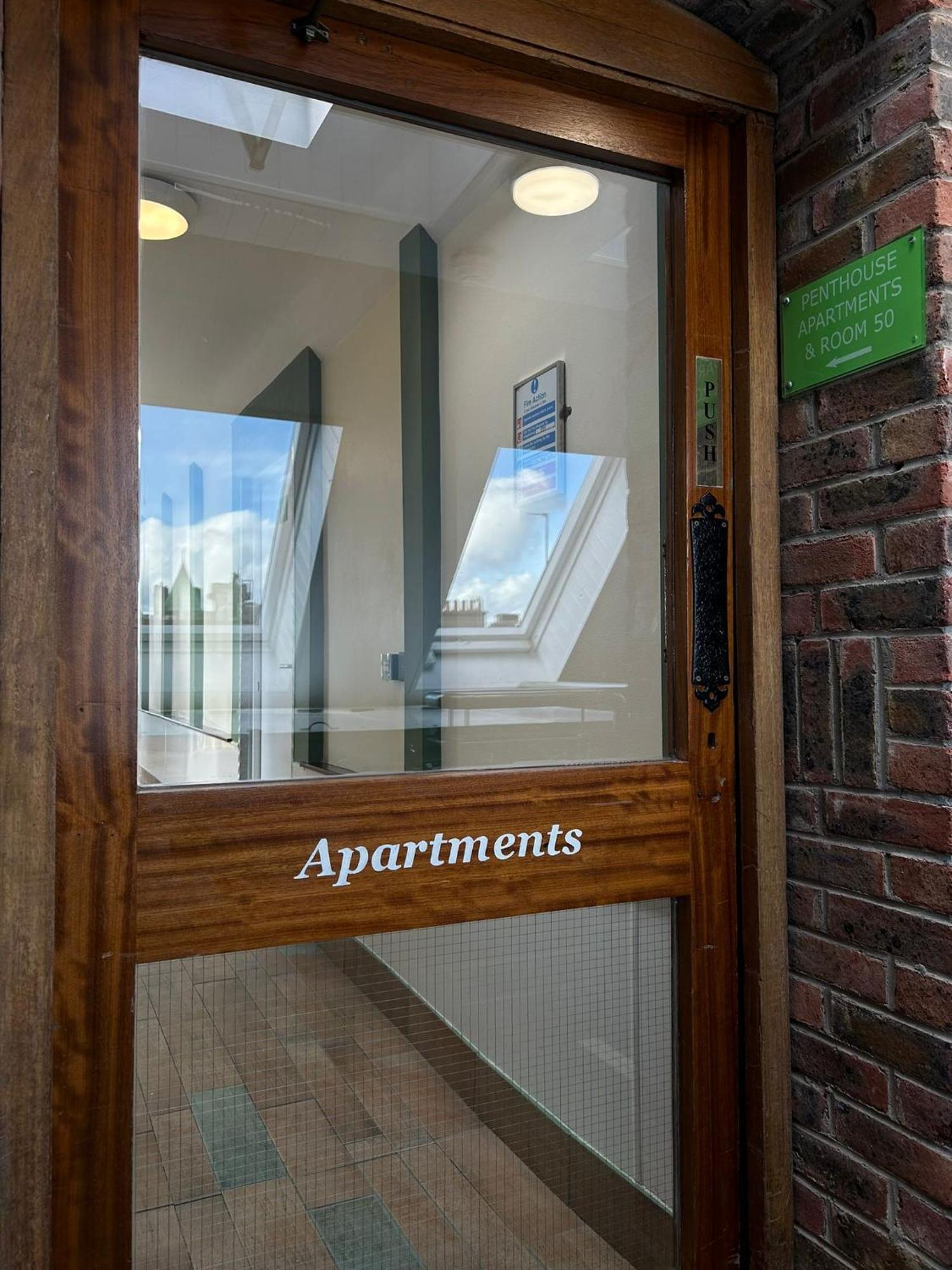 Gogartys Temple Bar Apartments Dublin Dış mekan fotoğraf